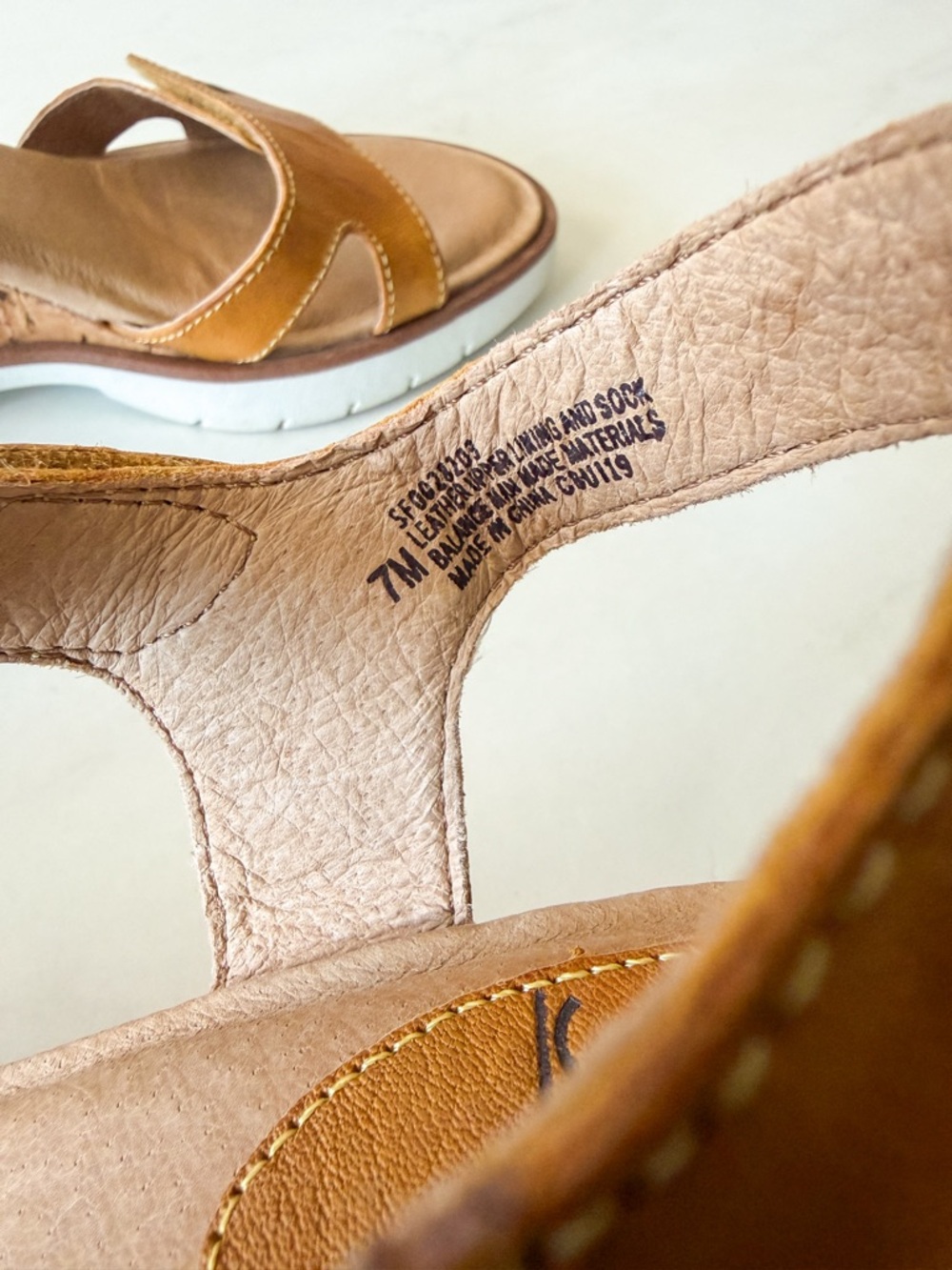 Sofft Leather Wedge Sandals Size 7 Tan Comfort Cork Heel - Picture 8 of 10